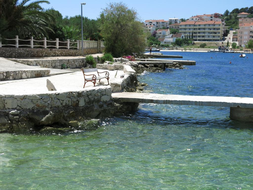 Apartments Luka Trogir Eksteriør billede