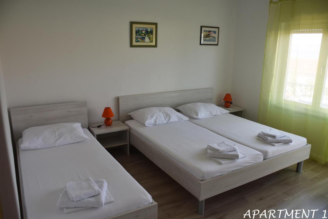 Apartments Luka Trogir Eksteriør billede