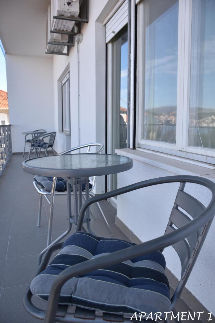 Apartments Luka Trogir Eksteriør billede