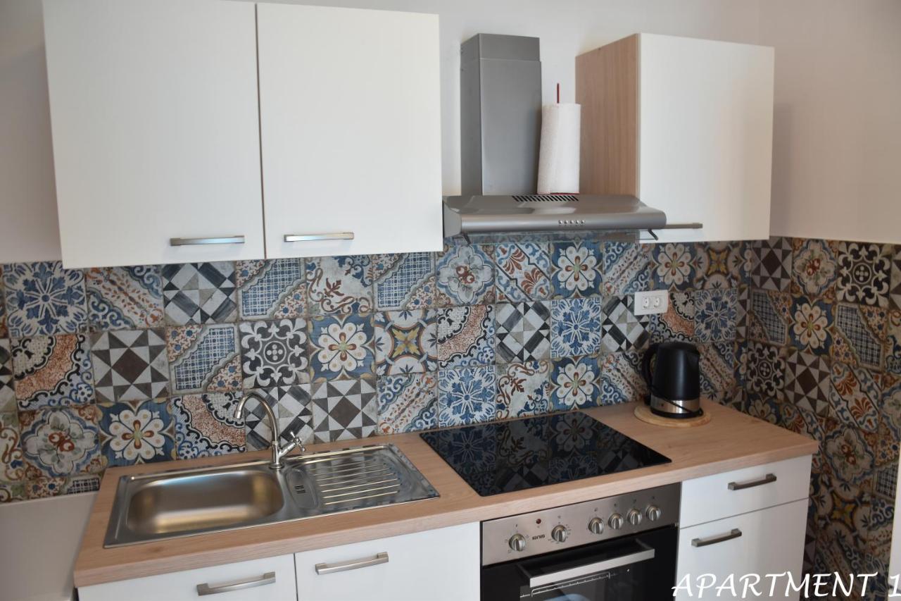 Apartments Luka Trogir Eksteriør billede