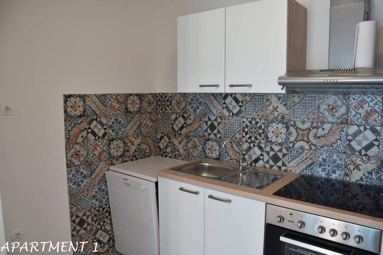 Apartments Luka Trogir Eksteriør billede