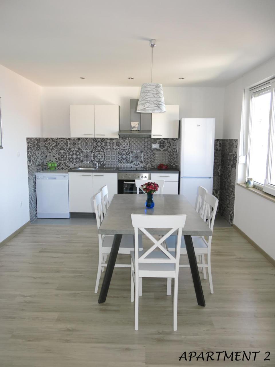 Apartments Luka Trogir Eksteriør billede