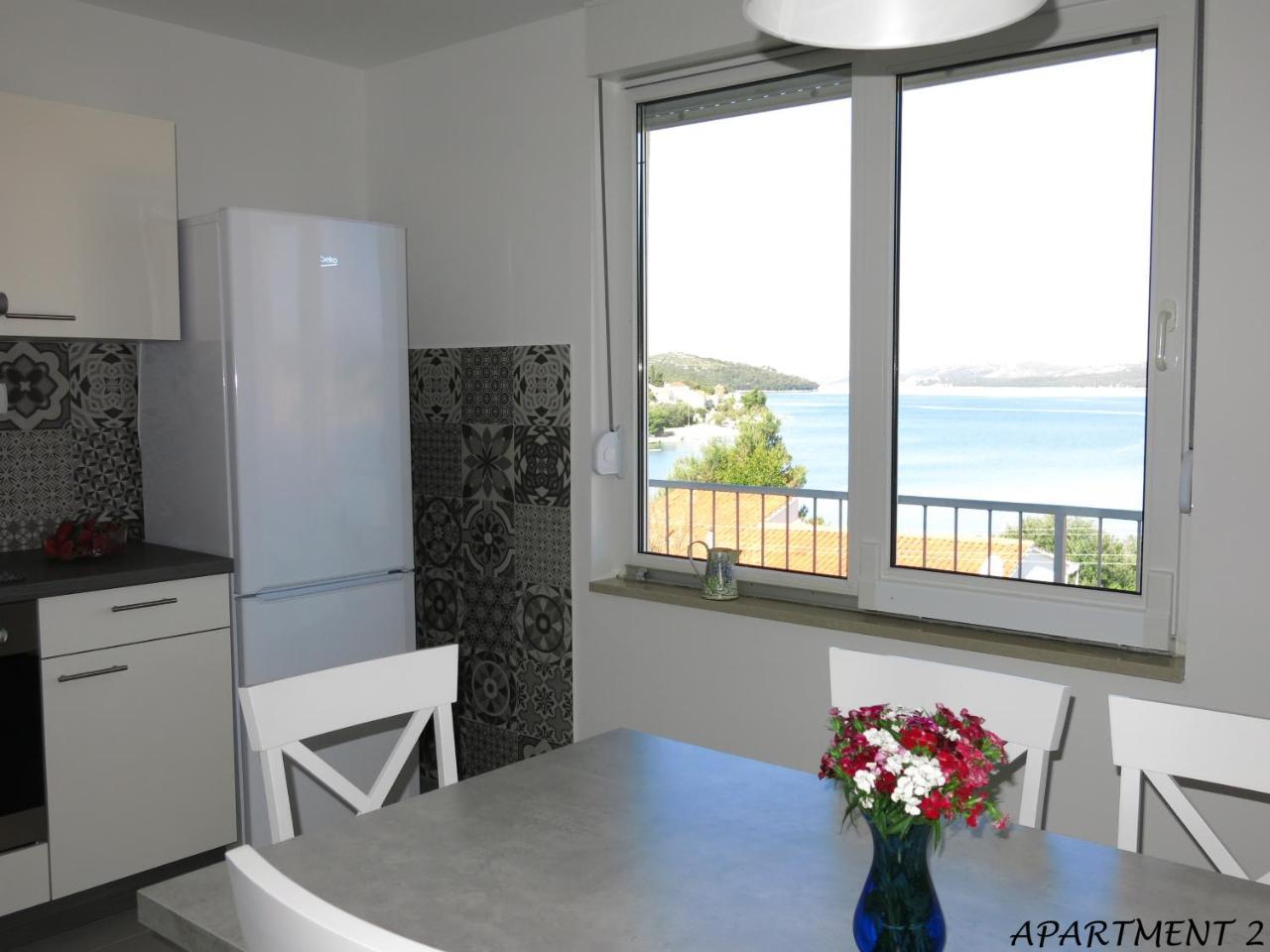 Apartments Luka Trogir Eksteriør billede